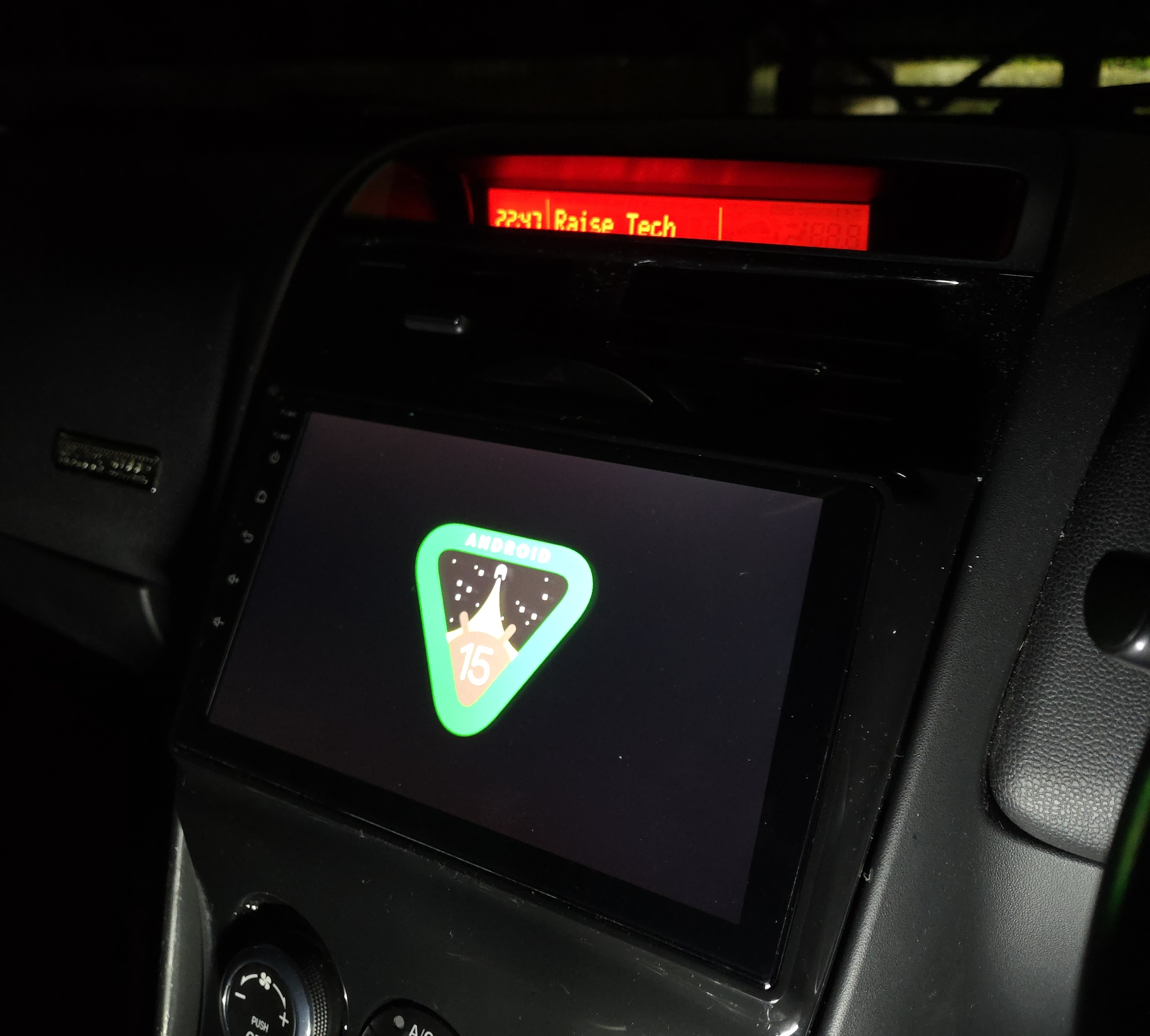 New Seicane head unit booting up for the first time